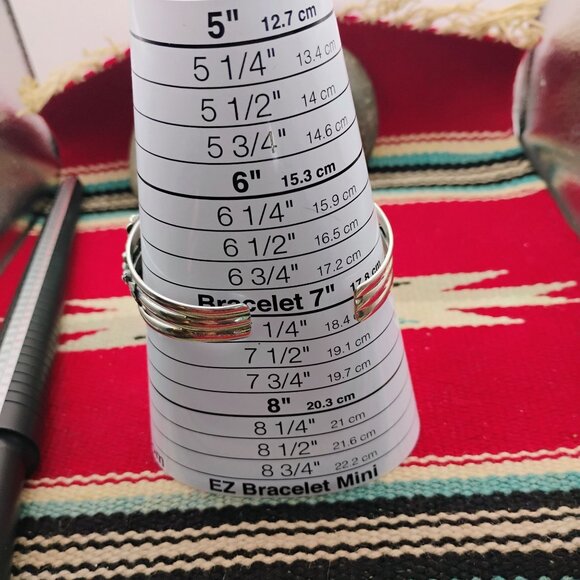 Southwest Purple Spiny Oyster Sterling Silver Cuff Bracelet Floral Design 48.4g - Picture 10 of 11